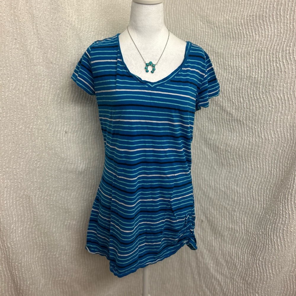 Caston Blue Stripe T-shirt Size XL With Sinching White Black Green Basic Classic